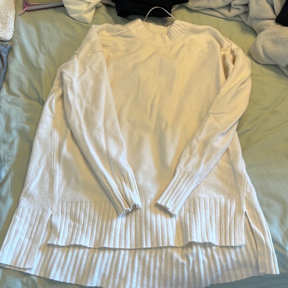 Cute and comfy Free People Sweater